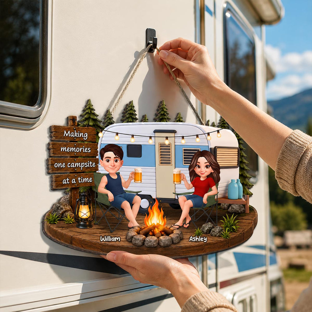 Couple Camping Making Memories - Personalized Wood Sign - Gift For Couple, Campers, Outdoor Campsite Decor