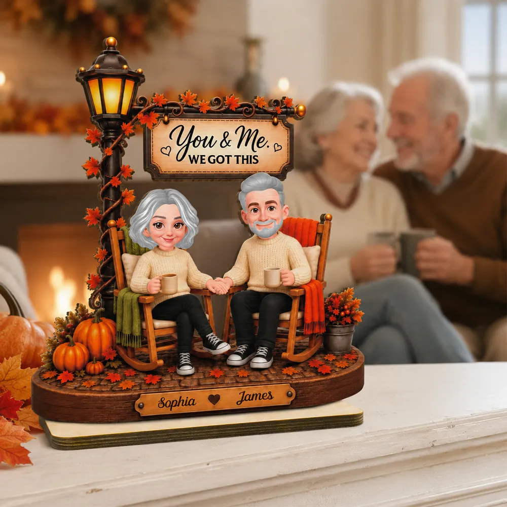 Couple Sitting Under Lamp Post 2D Flat - Personalized Wooden Plaque - Fall Season Decoration